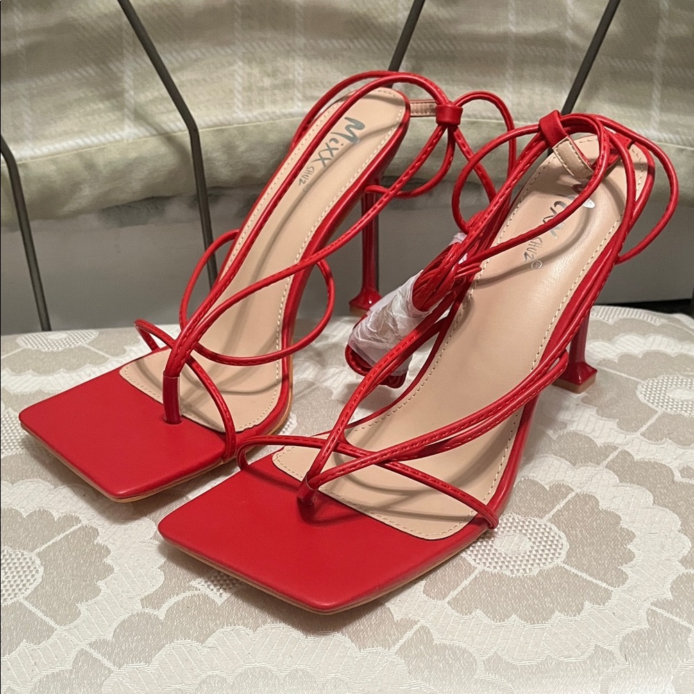 Mixx Shuz Red Women’s Heels Style Nicky Size 11